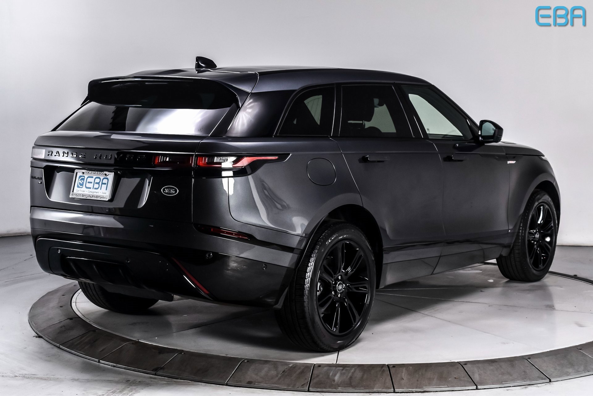 Used 2021 Land Rover Range Rover Velar R-Dynamic S image 6