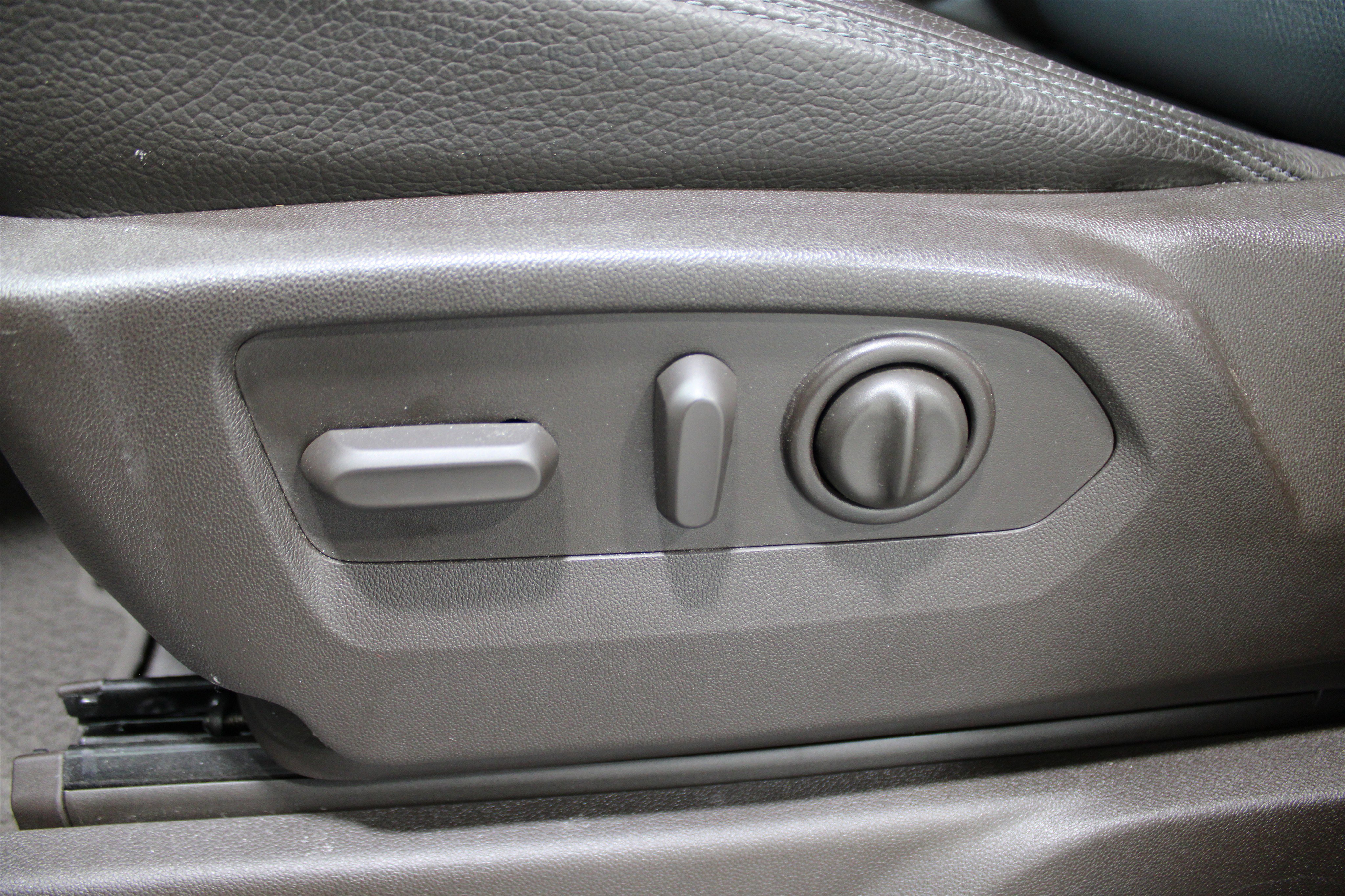 Used 2022 GMC Sierra 2500 Denali image 4