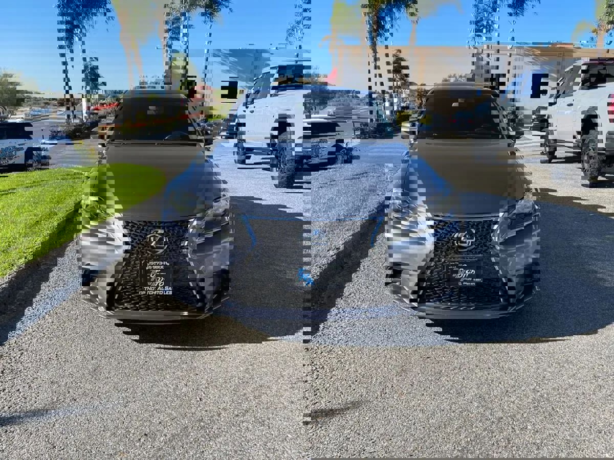 Used 2015 Lexus IS 250 AWD image 2