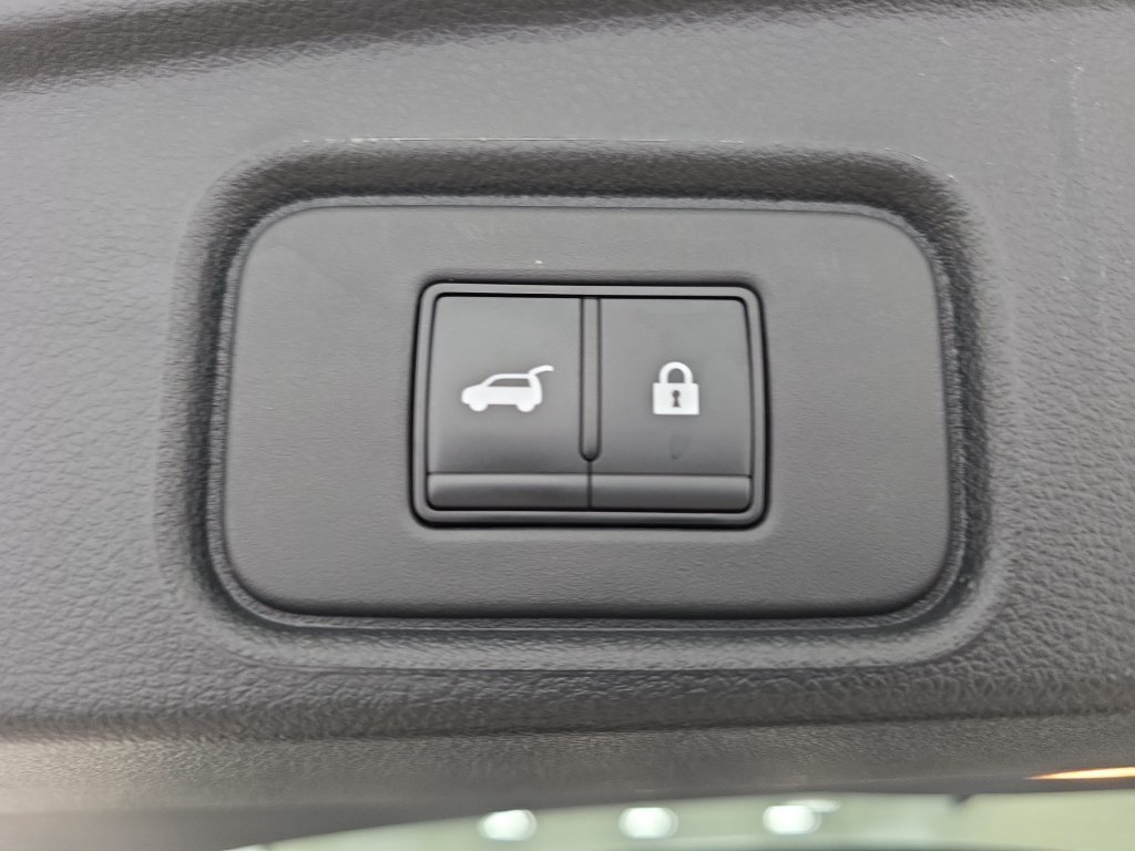 Used 2024 Nissan Pathfinder Platinum w/ Cargo Package AWD/4WD image 34