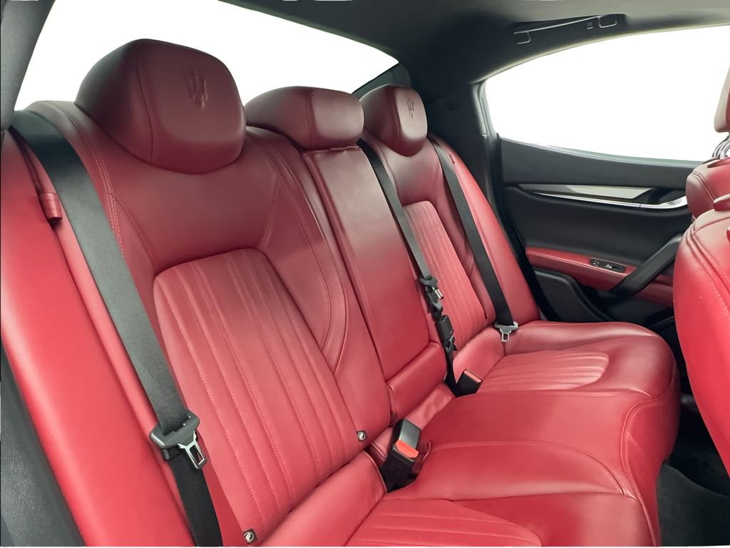Used 2018 Maserati Ghibli S image 21