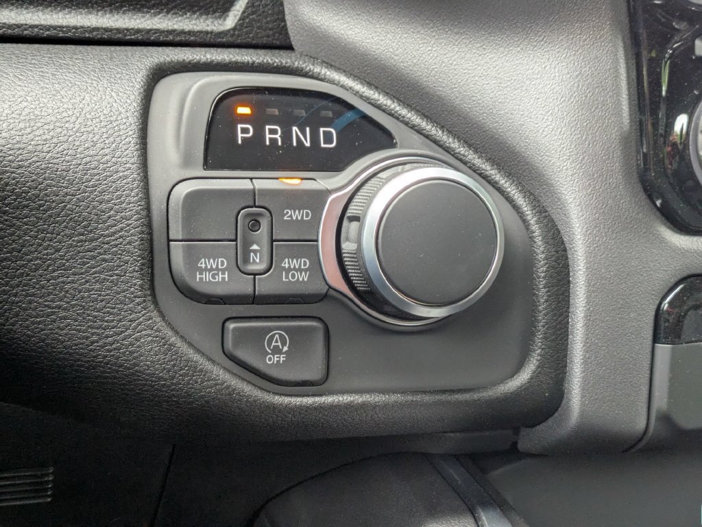 New 2026 RAM 1500 Express AWD/4WD image 21