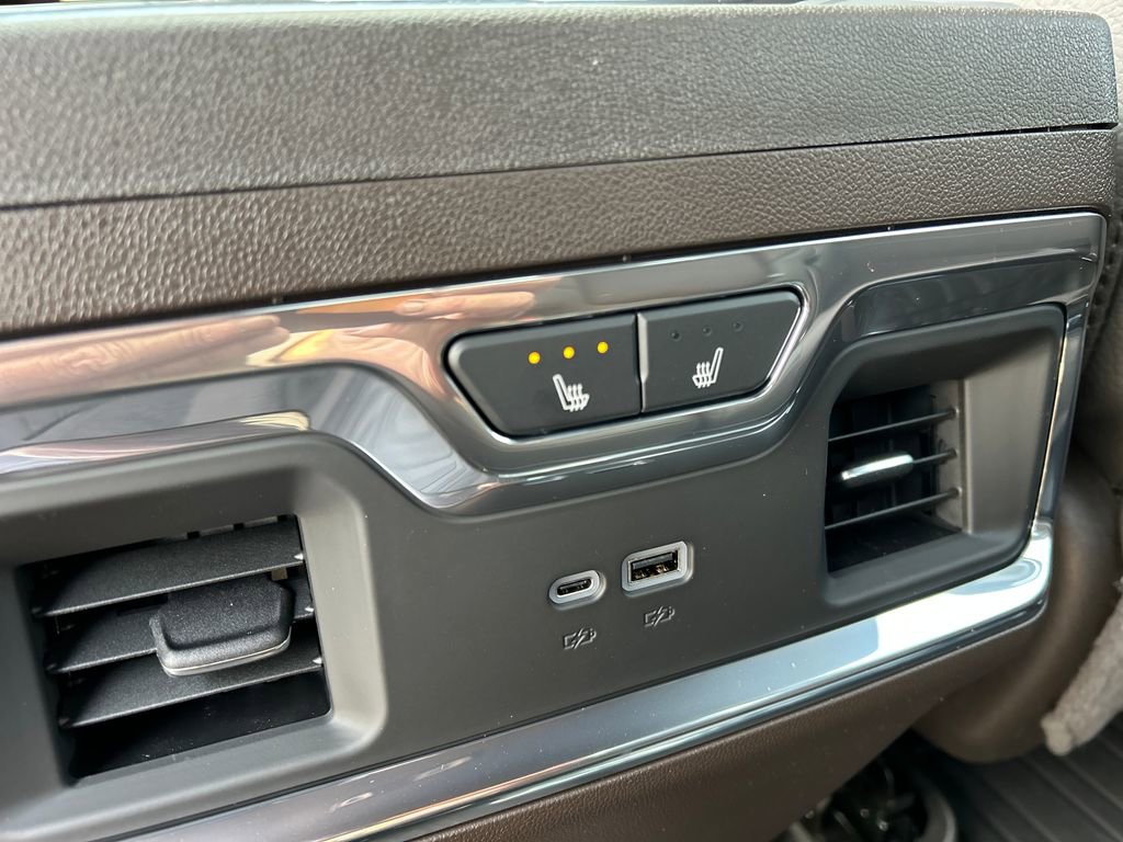 New 2026 GMC Sierra 2500 Denali w/ Denali Reserve Package image 47