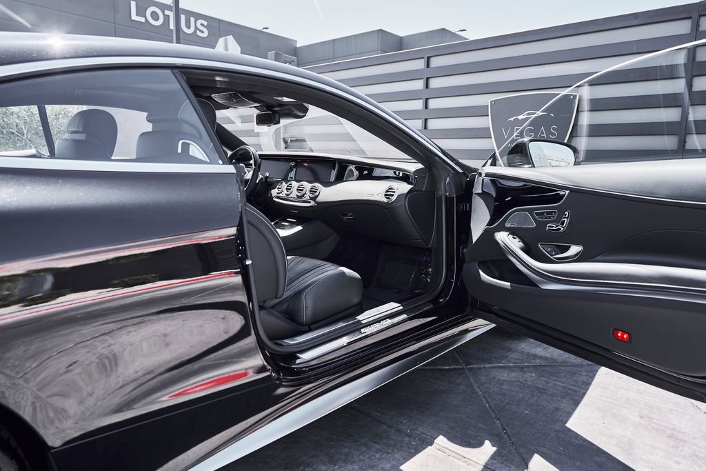 Used 2016 Mercedes-Benz S 63 AMG 4MATIC Coupe image 23