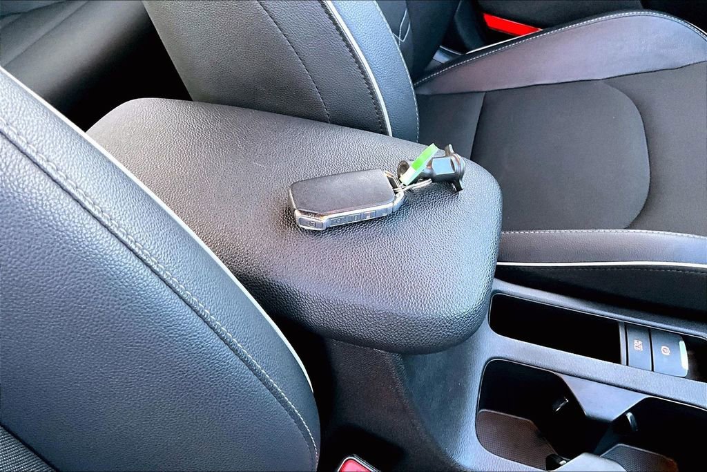 Used 2024 Kia Forte GT-Line image 16