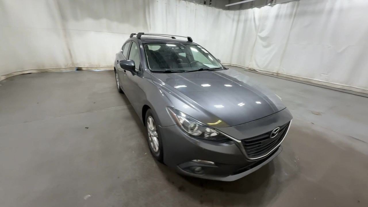 Used 2016 MAZDA MAZDA3 i Grand Touring FWD image 2