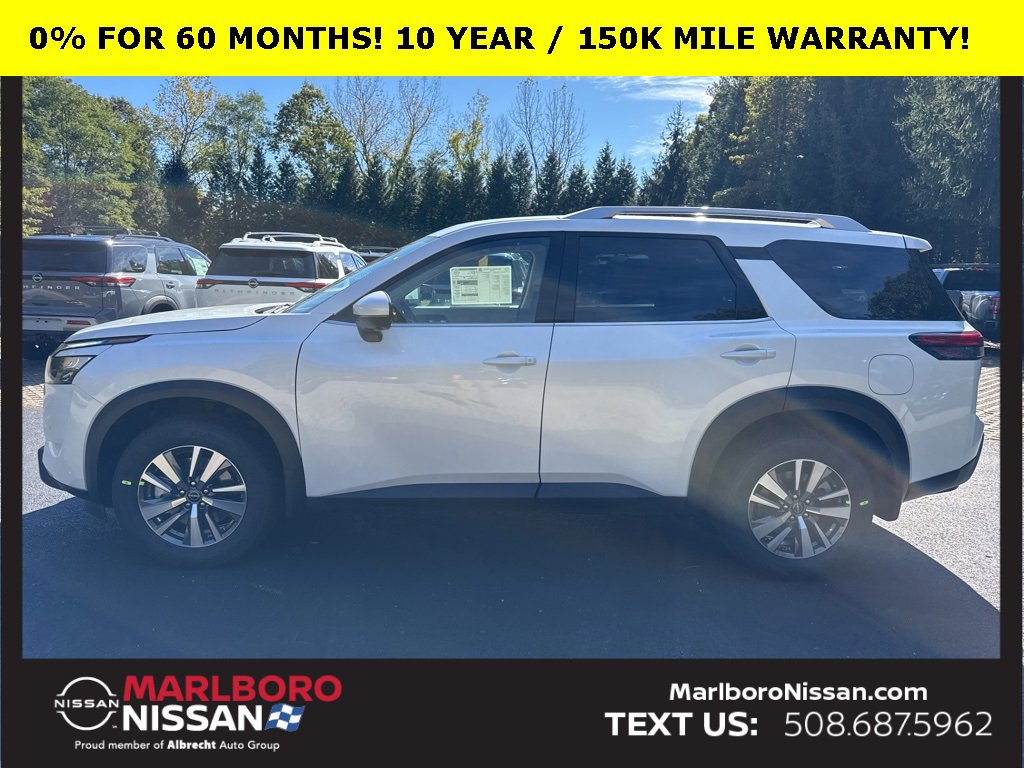 New 2025 Nissan Pathfinder SL w/ Cargo Package image 4