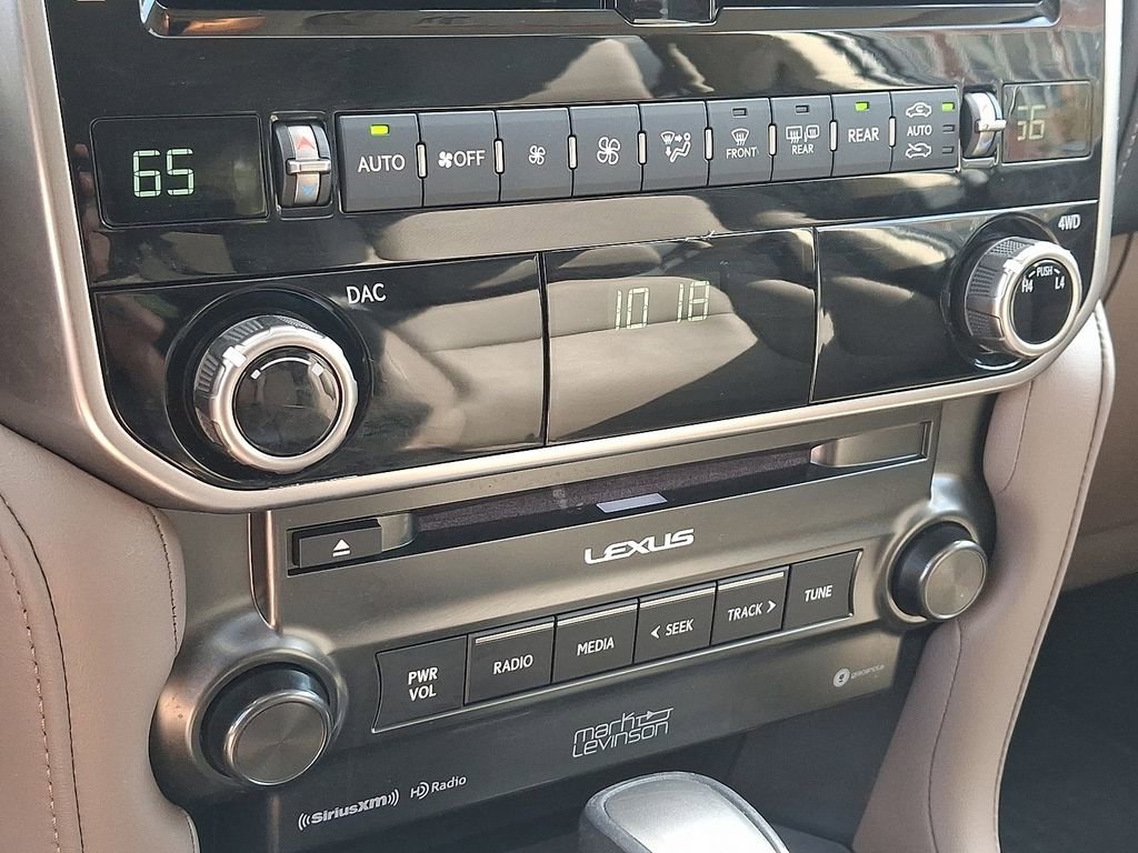 Certified 2022 Lexus GX 460 Premium w/ Premium Plus Package AWD/4WD image 17