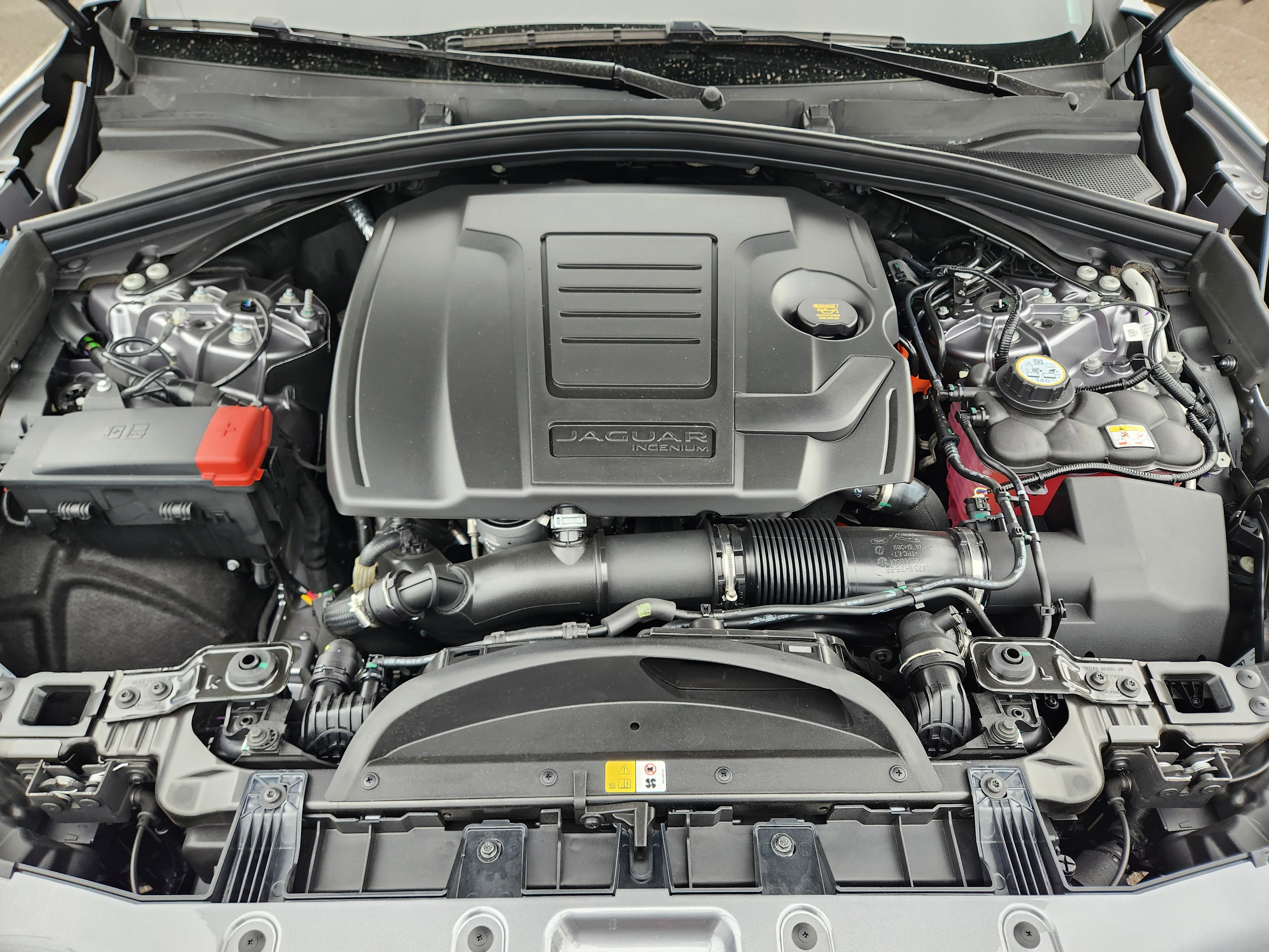 New 2026 Jaguar F-PACE R-Dynamic S image 24