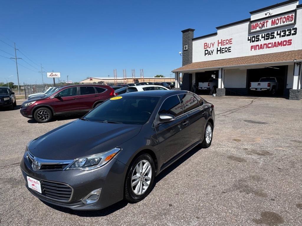 Used 2015 Toyota Avalon XLE FWD image 1