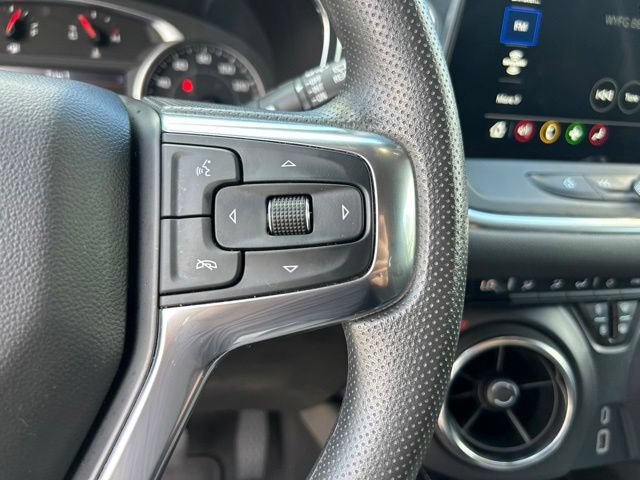 Used 2025 Chevrolet Blazer LT AWD/4WD image 21