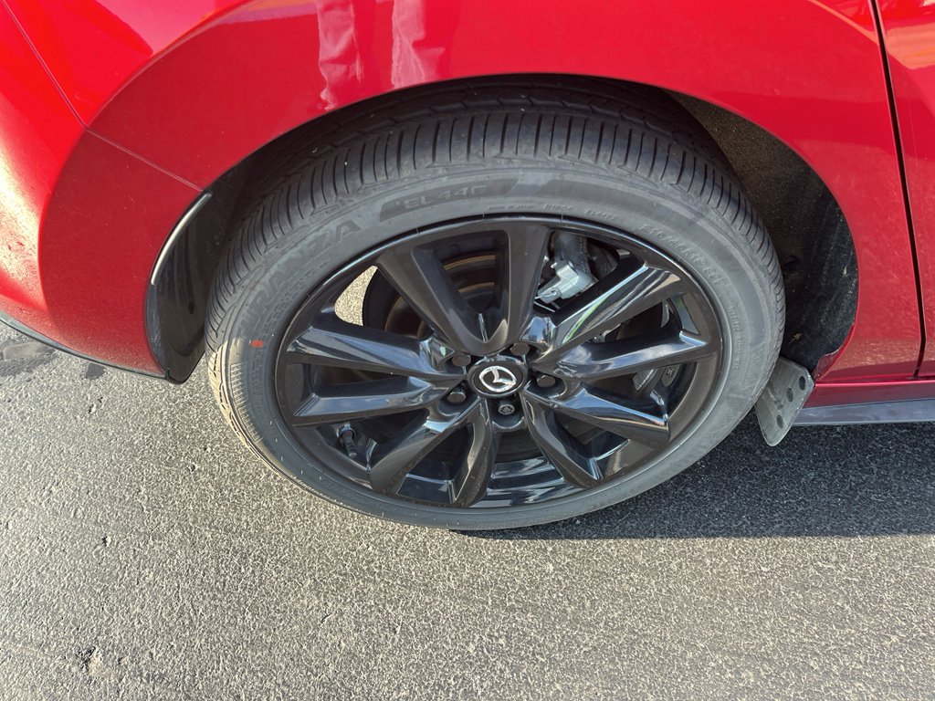 Certified 2025 MAZDA MAZDA3 Hatchback w/Premium Plus Pkg image 35