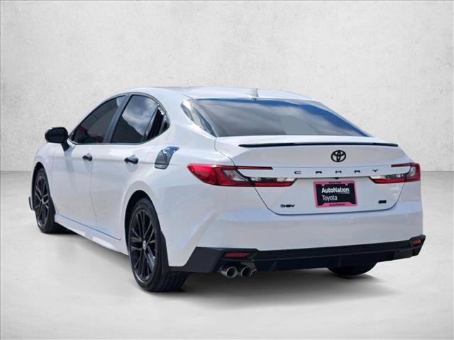 Used 2025 Toyota Camry SE FWD image 8