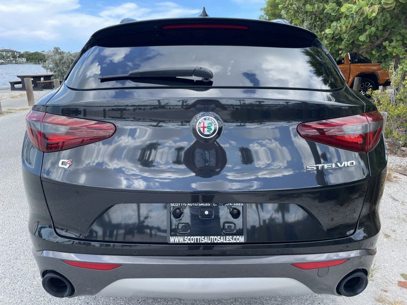 Used 2022 Alfa Romeo Stelvio Ti AWD/4WD image 41