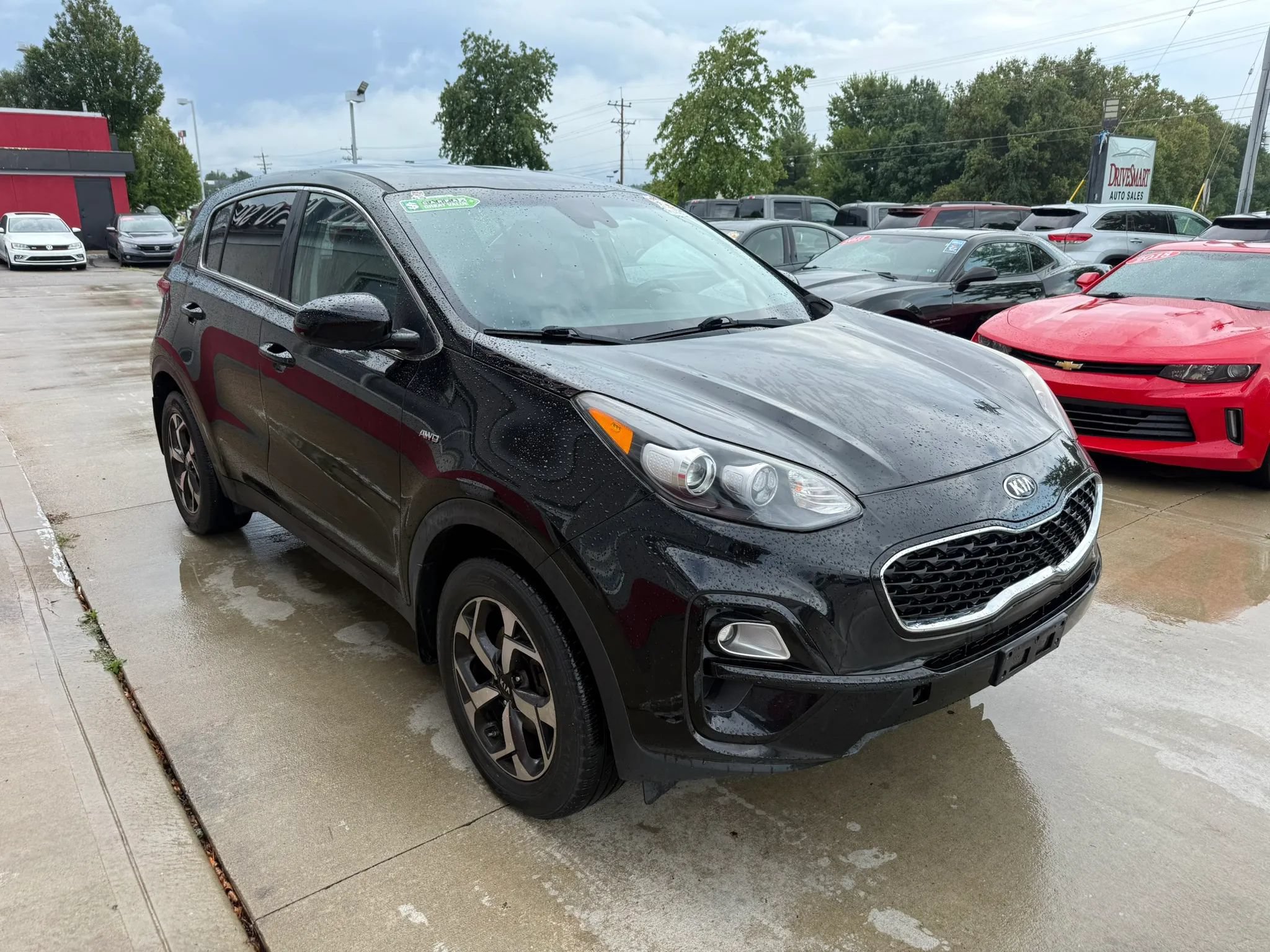 Used 2021 Kia Sportage LX AWD/4WD image 2