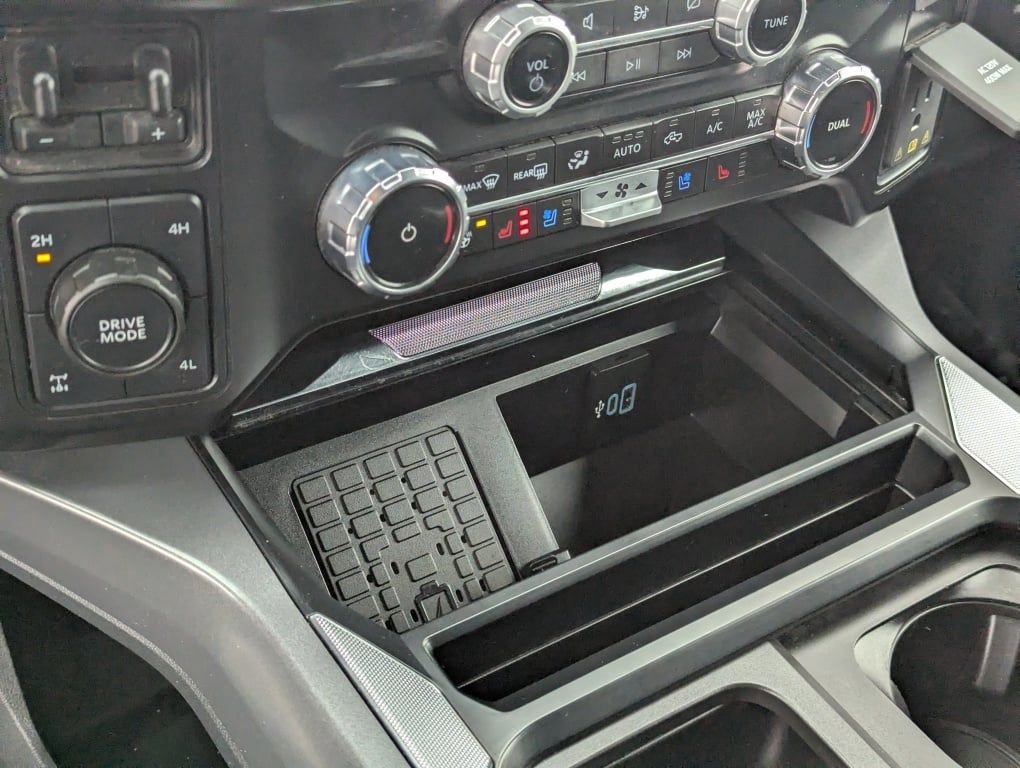 Used 2024 Ford F350 Lariat w/ Lariat Ultimate Package image 33