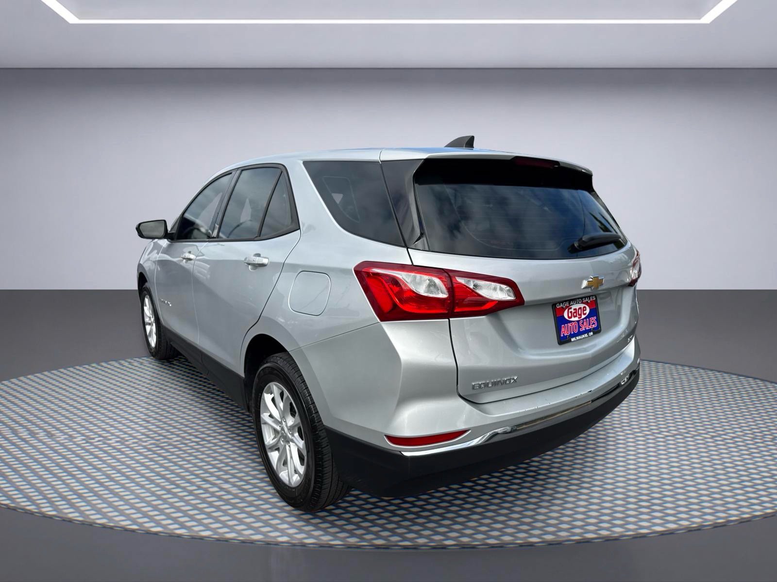 Used 2018 Chevrolet Equinox LS AWD/4WD image 4