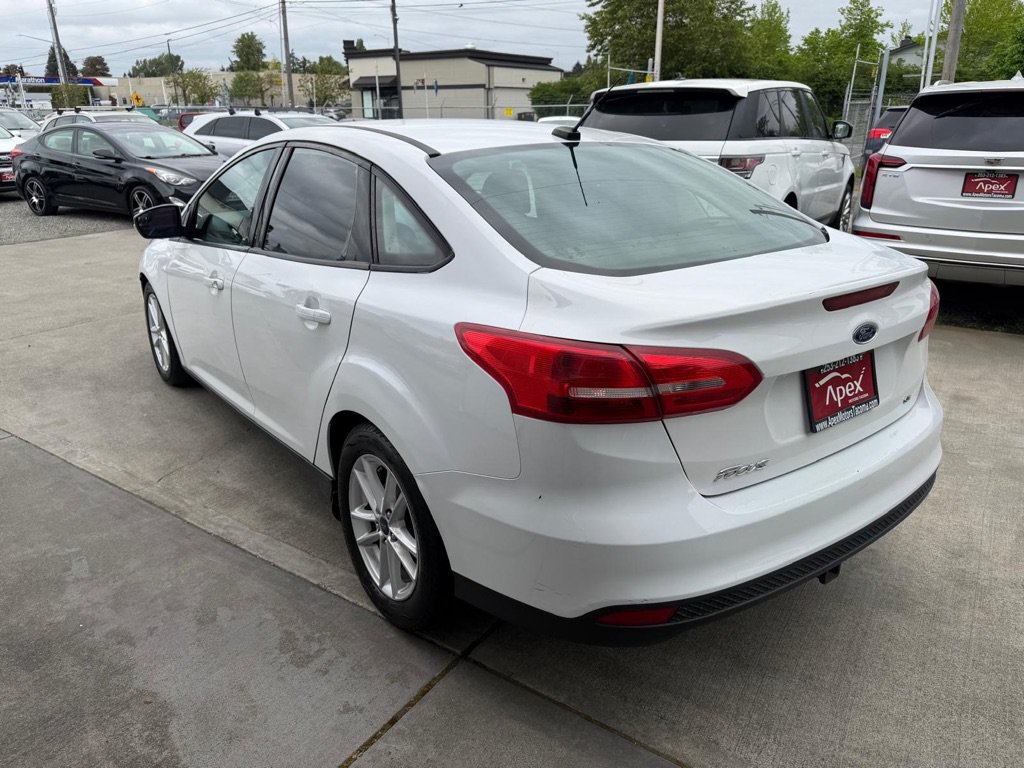 Used 2016 Ford Focus SE FWD image 5