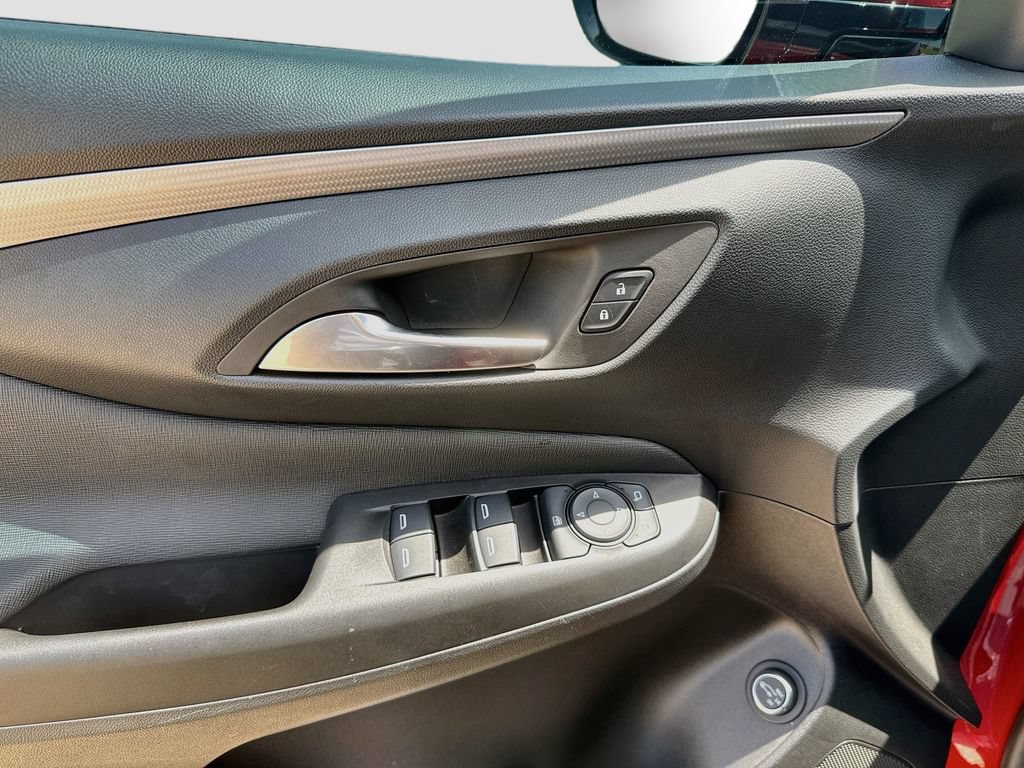 Used 2026 Buick Envista Preferred FWD image 9