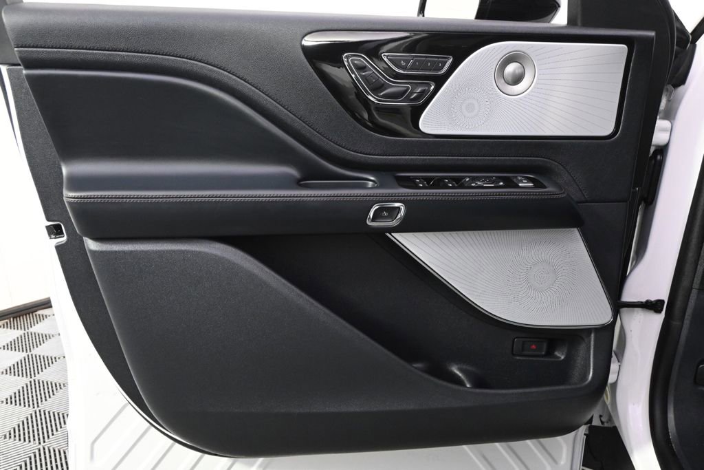 New 2026 Lincoln Aviator Reserve image 23