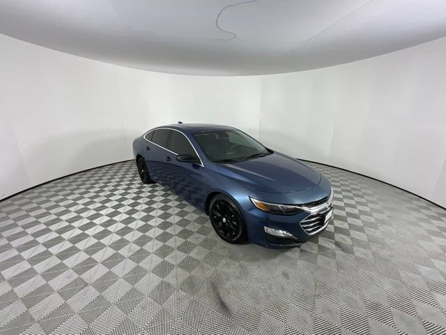 Used 2024 Chevrolet Malibu LT FWD image 3