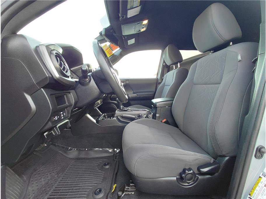 Used 2019 Toyota Tacoma TRD Sport image 8