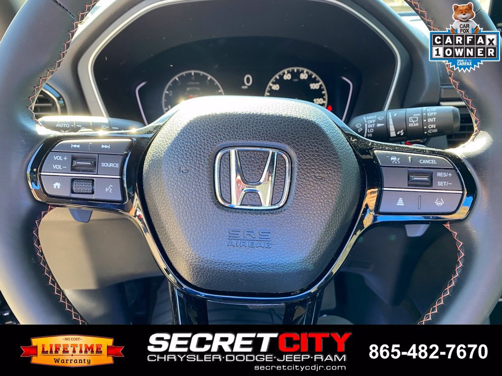 Used 2025 Honda Pilot Sport image 18