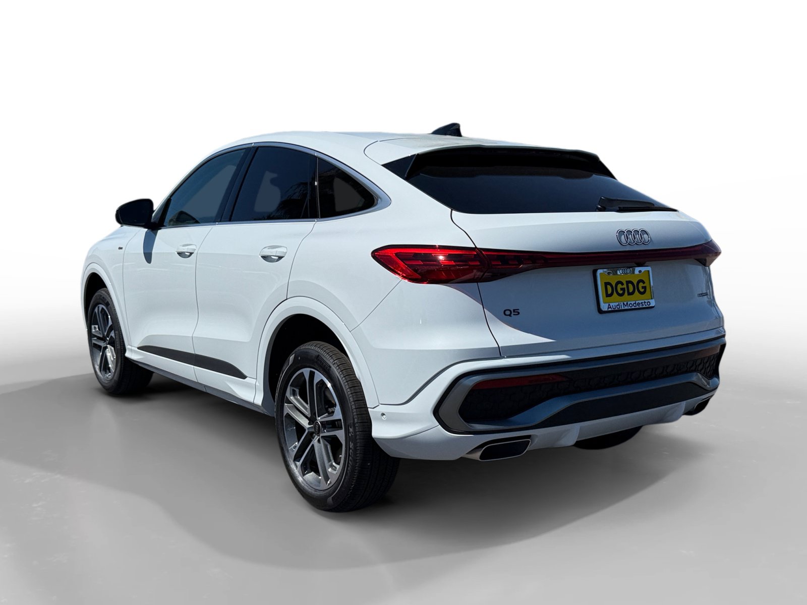 New 2026 Audi Q5 Premium Plus AWD/4WD image 3
