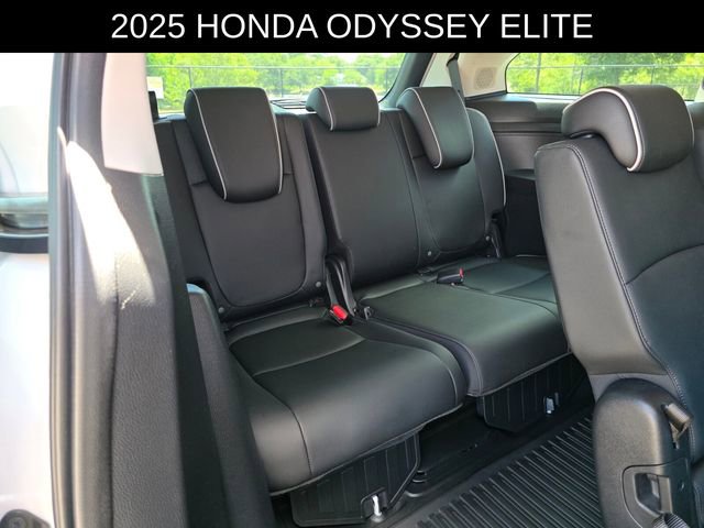 Used 2025 Honda Odyssey Elite image 15