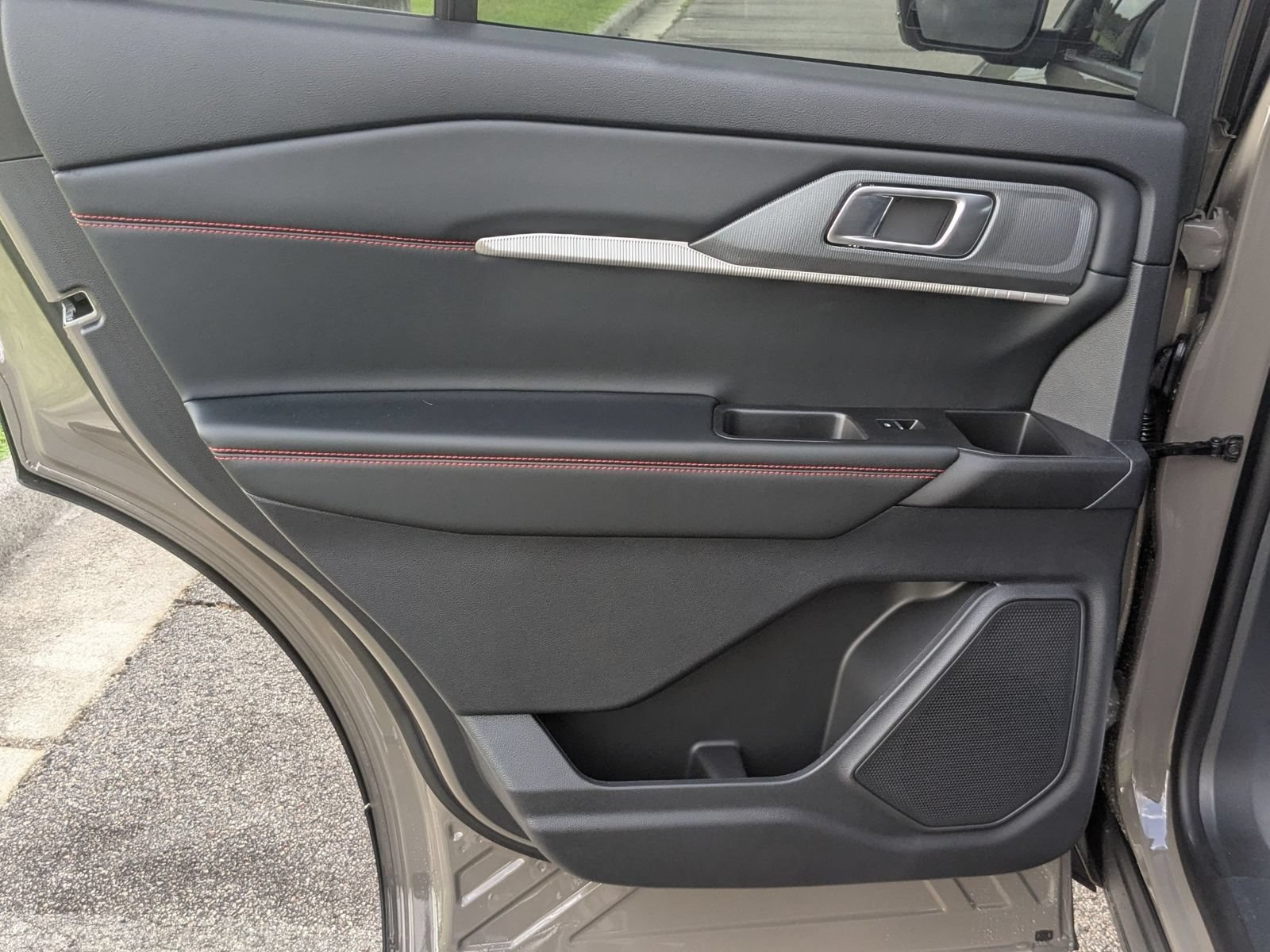 New 2026 Ford Explorer ST-Line AWD/4WD image 28