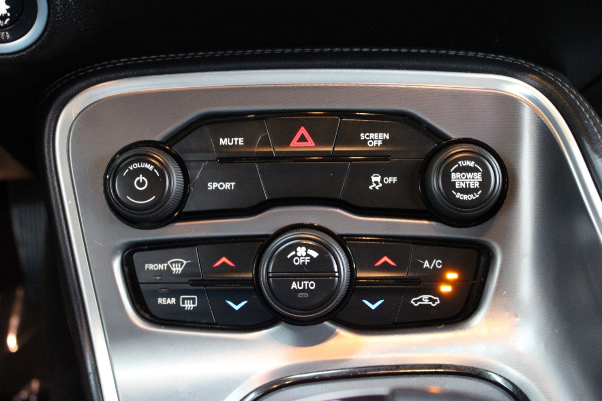 Used 2020 Dodge Challenger SXT image 25