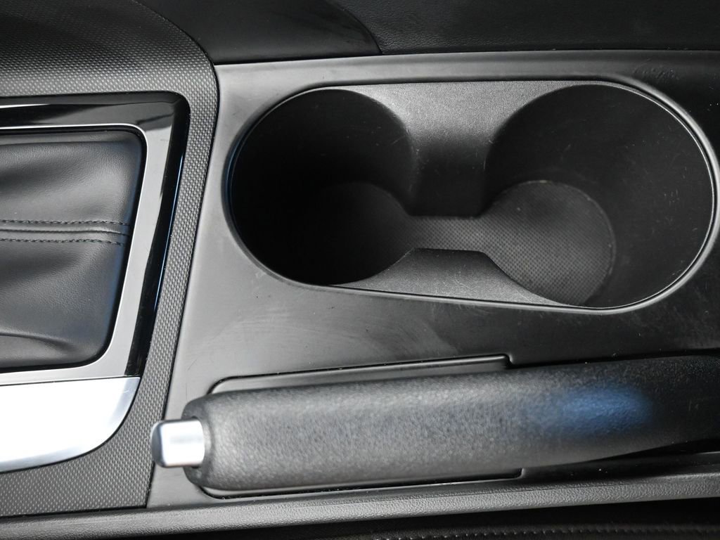 Used 2024 Hyundai Elantra SEL image 32