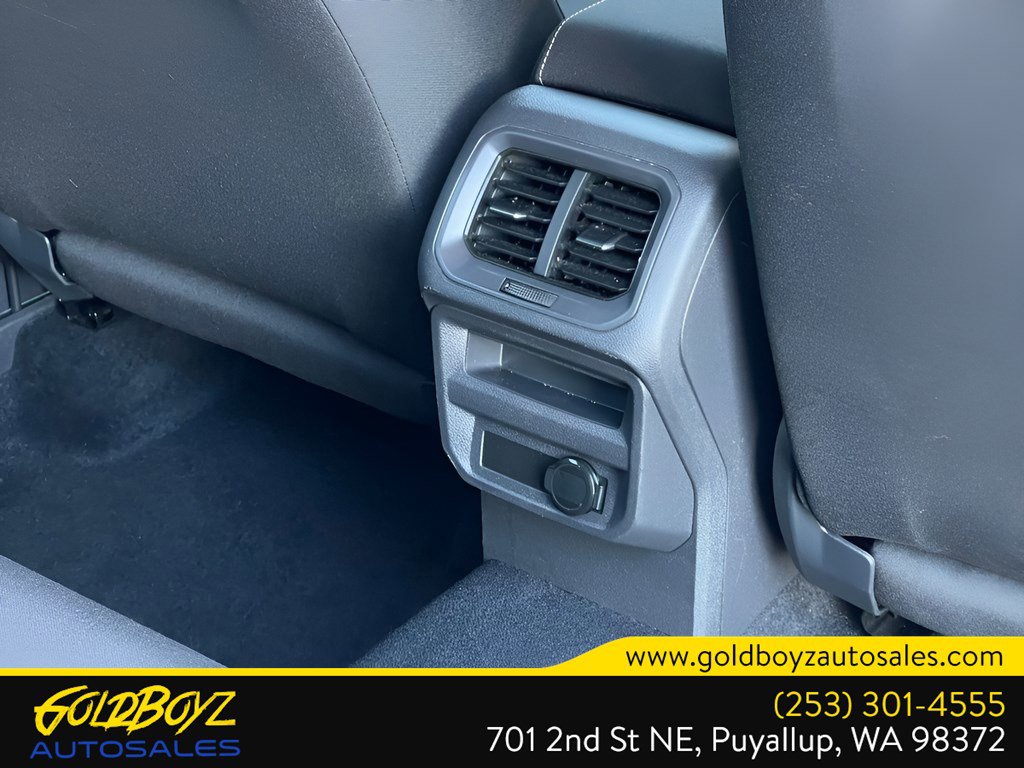 Used 2021 Volkswagen Tiguan S image 26