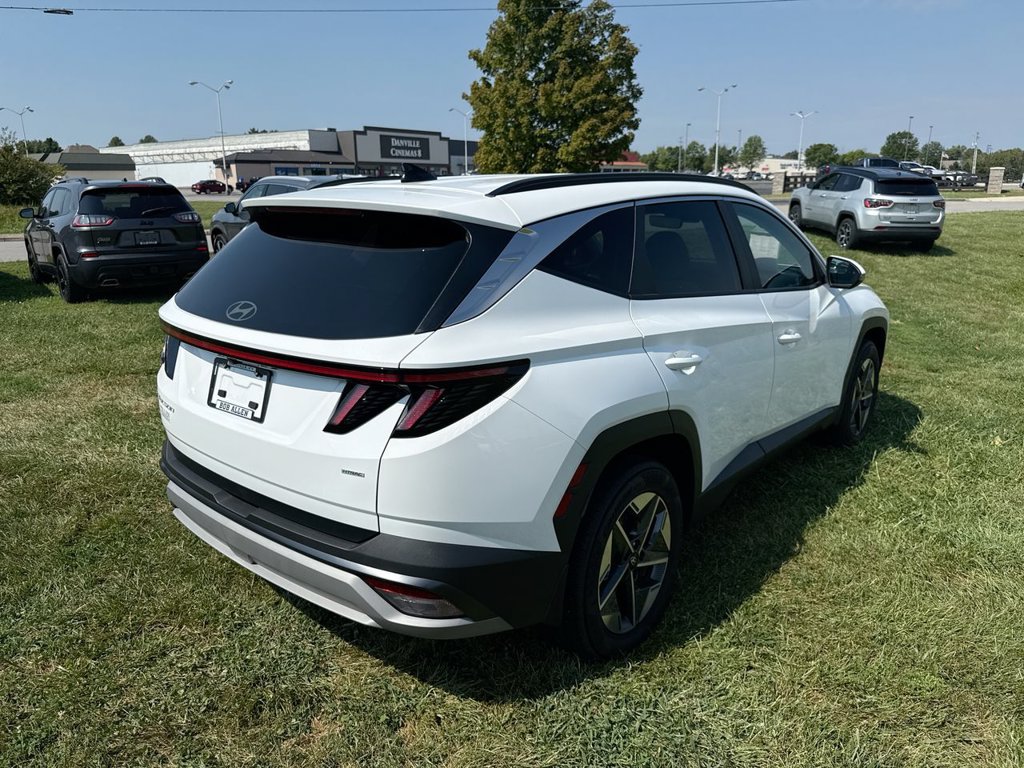 Used 2025 Hyundai Tucson SEL AWD/4WD image 13