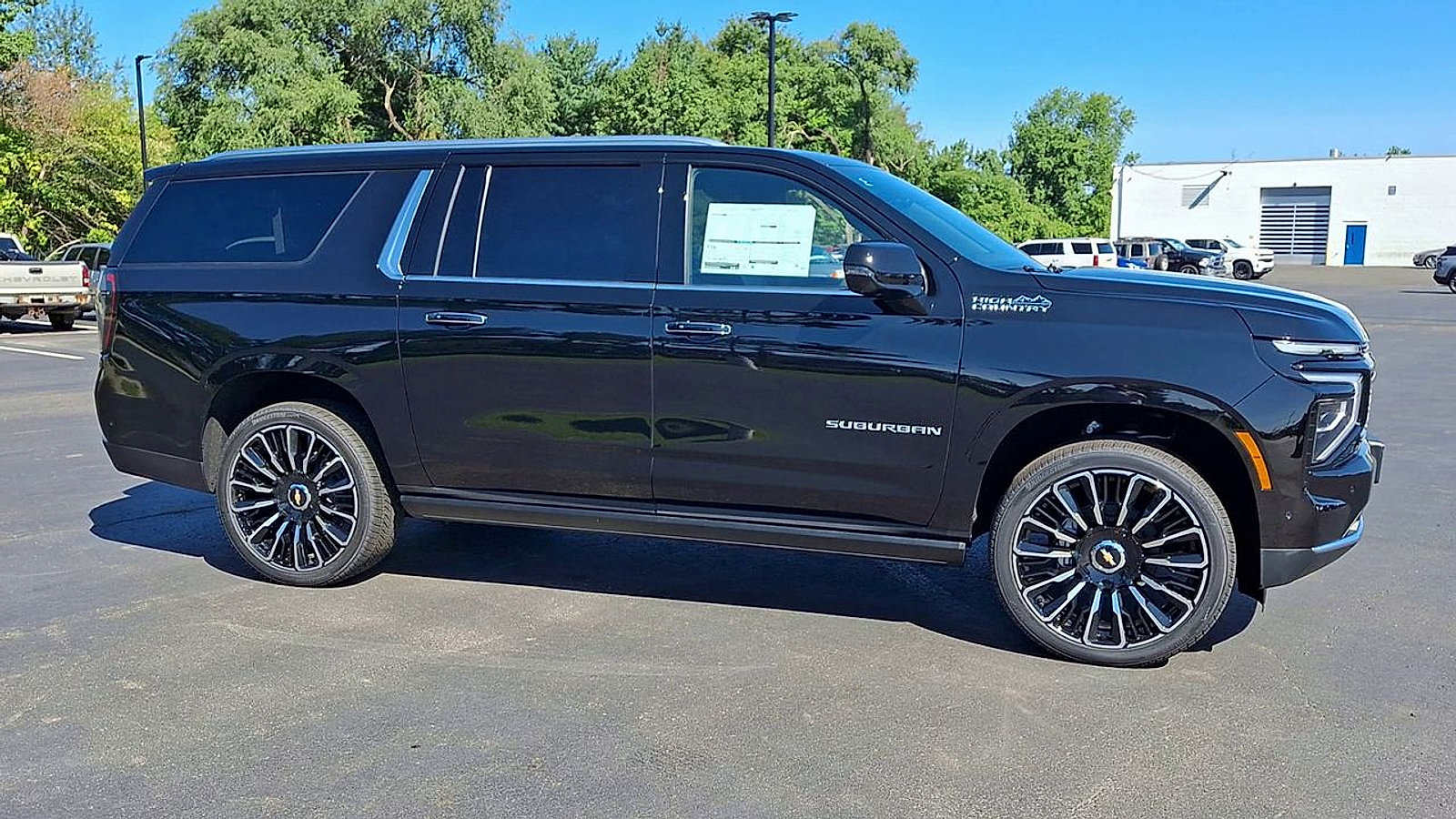 New 2026 Chevrolet Suburban High Country AWD/4WD image 4