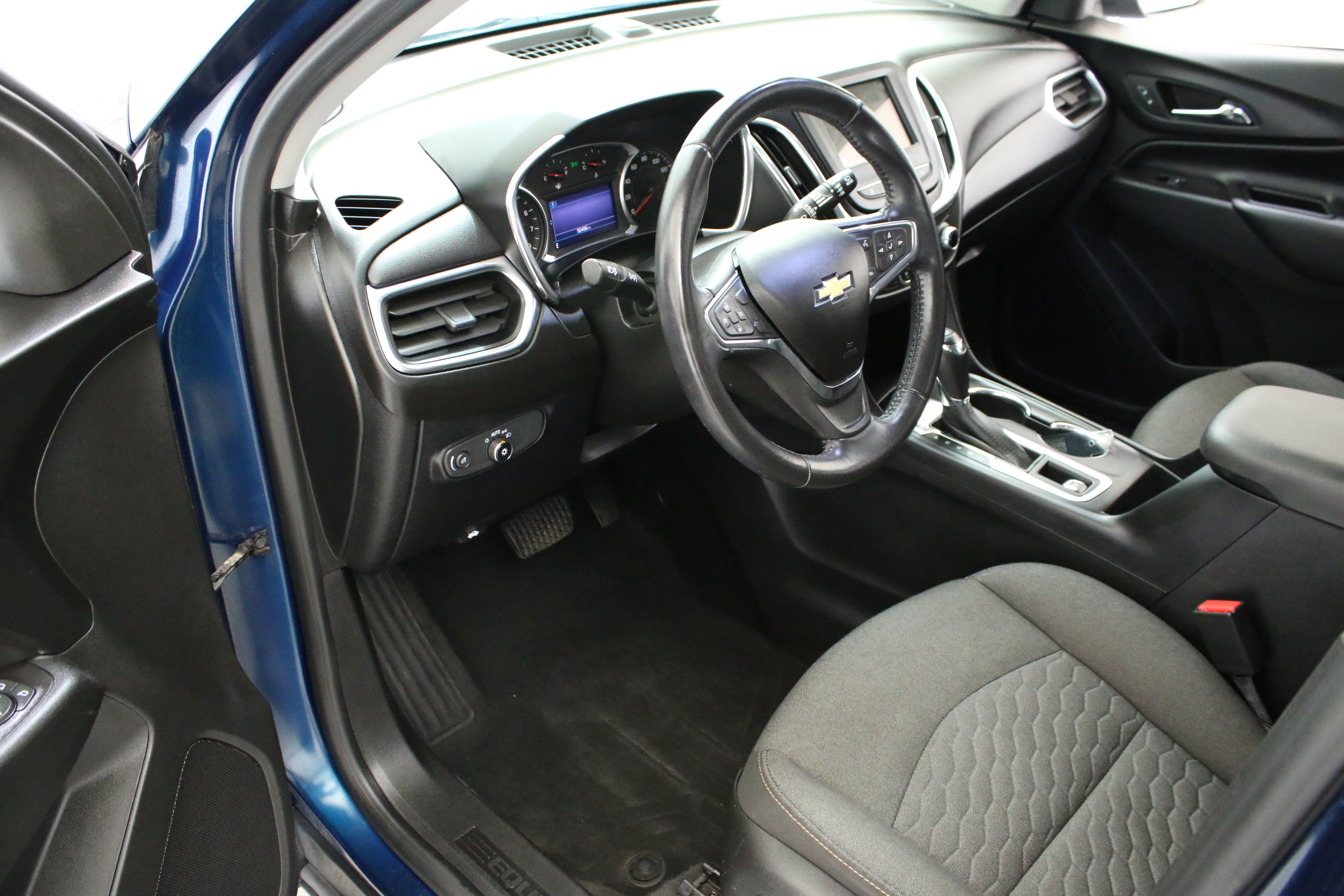 Used 2019 Chevrolet Equinox LT AWD/4WD image 27