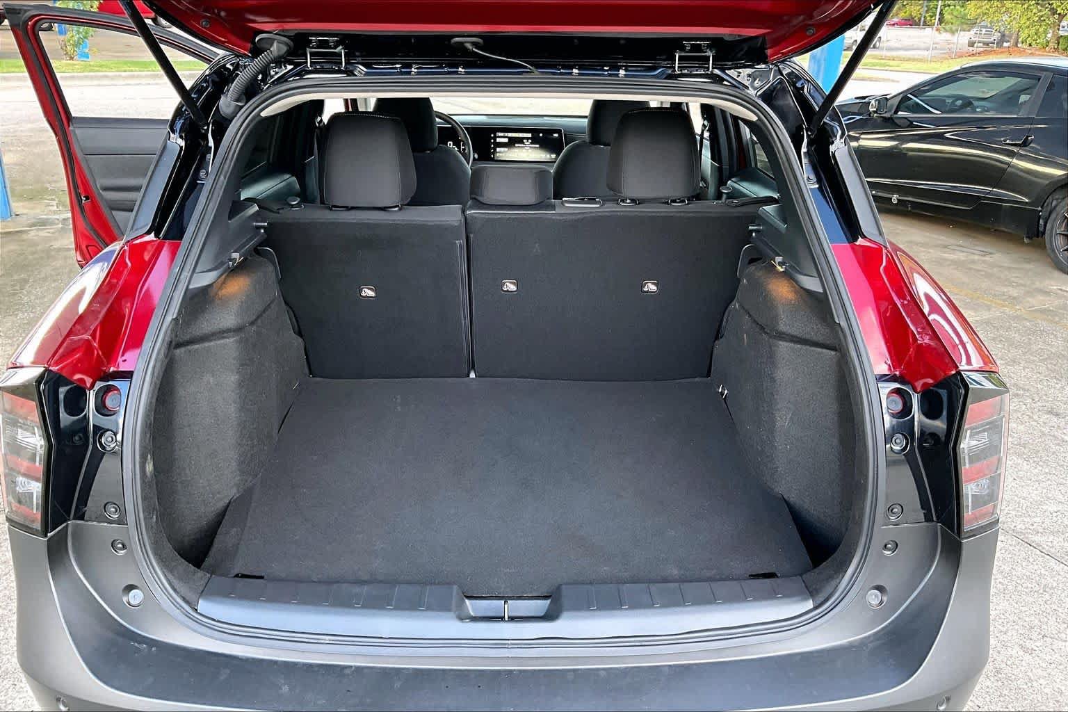 Used 2025 Nissan Kicks SV w/ SV Premium Package AWD/4WD image 34