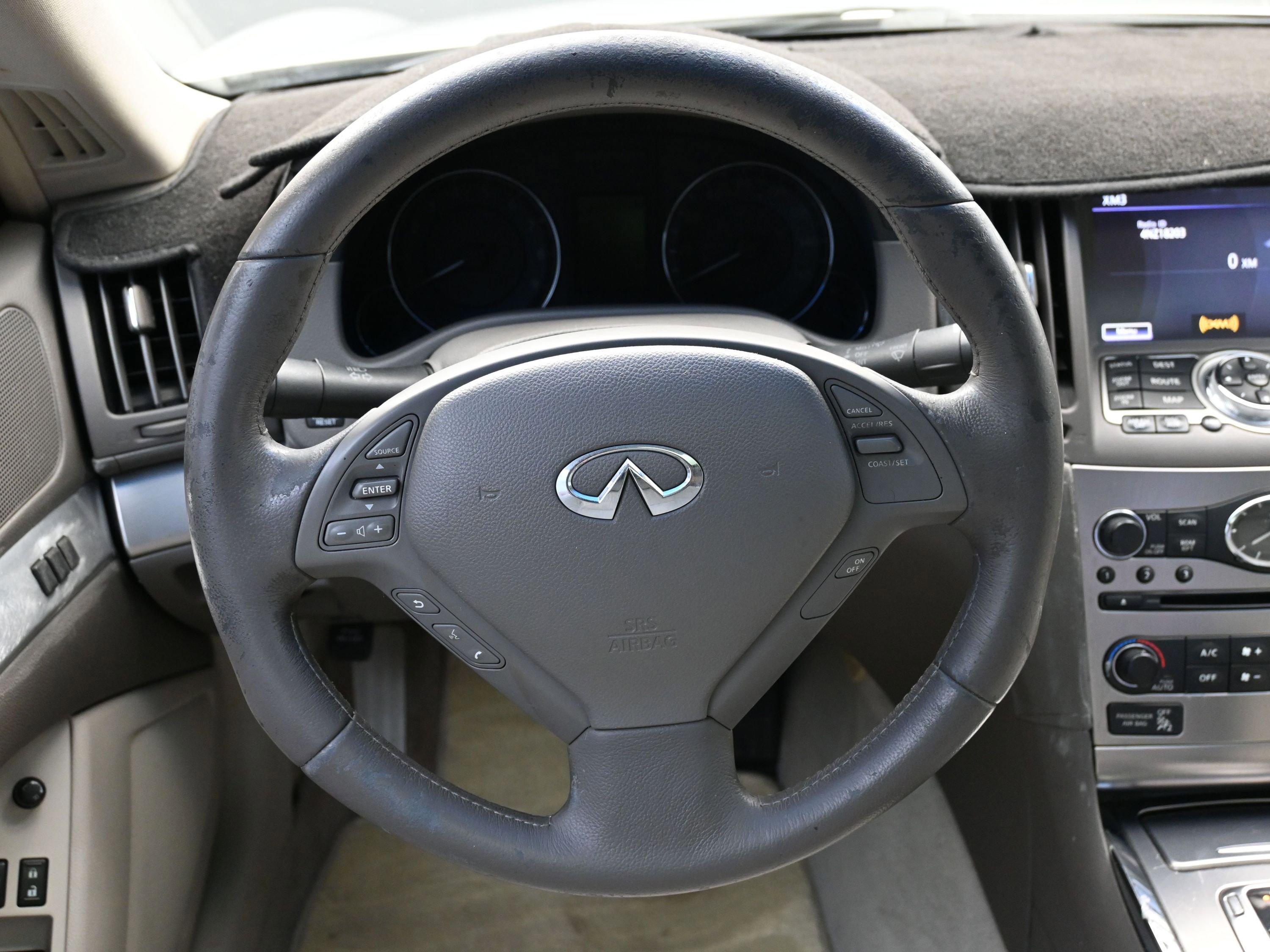 Used 2010 INFINITI G37 Journey w/ Premium Pkg image 15