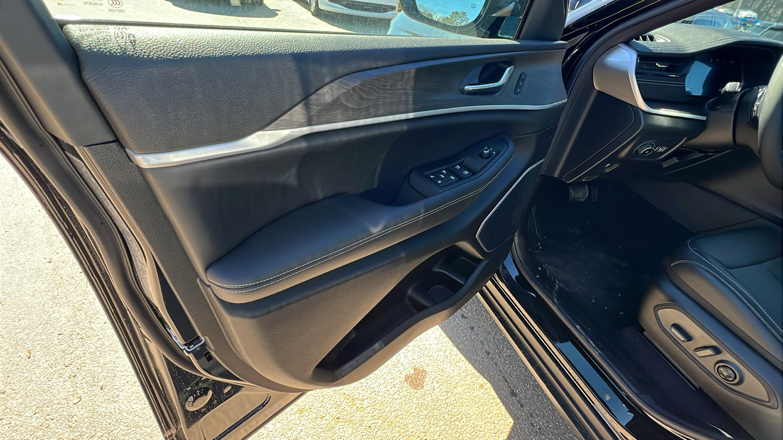 New 2026 Jeep Grand Cherokee Limited image 14