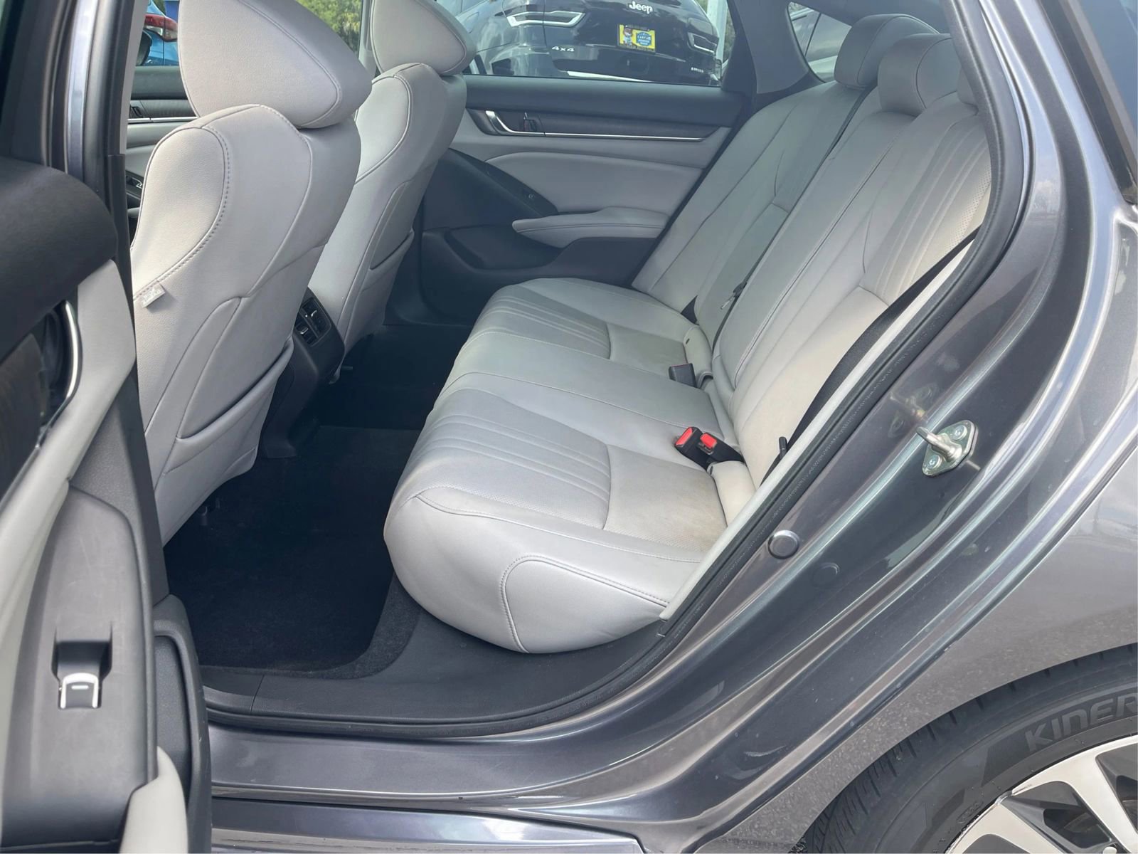 Used 2020 Honda Accord EX-L image 10