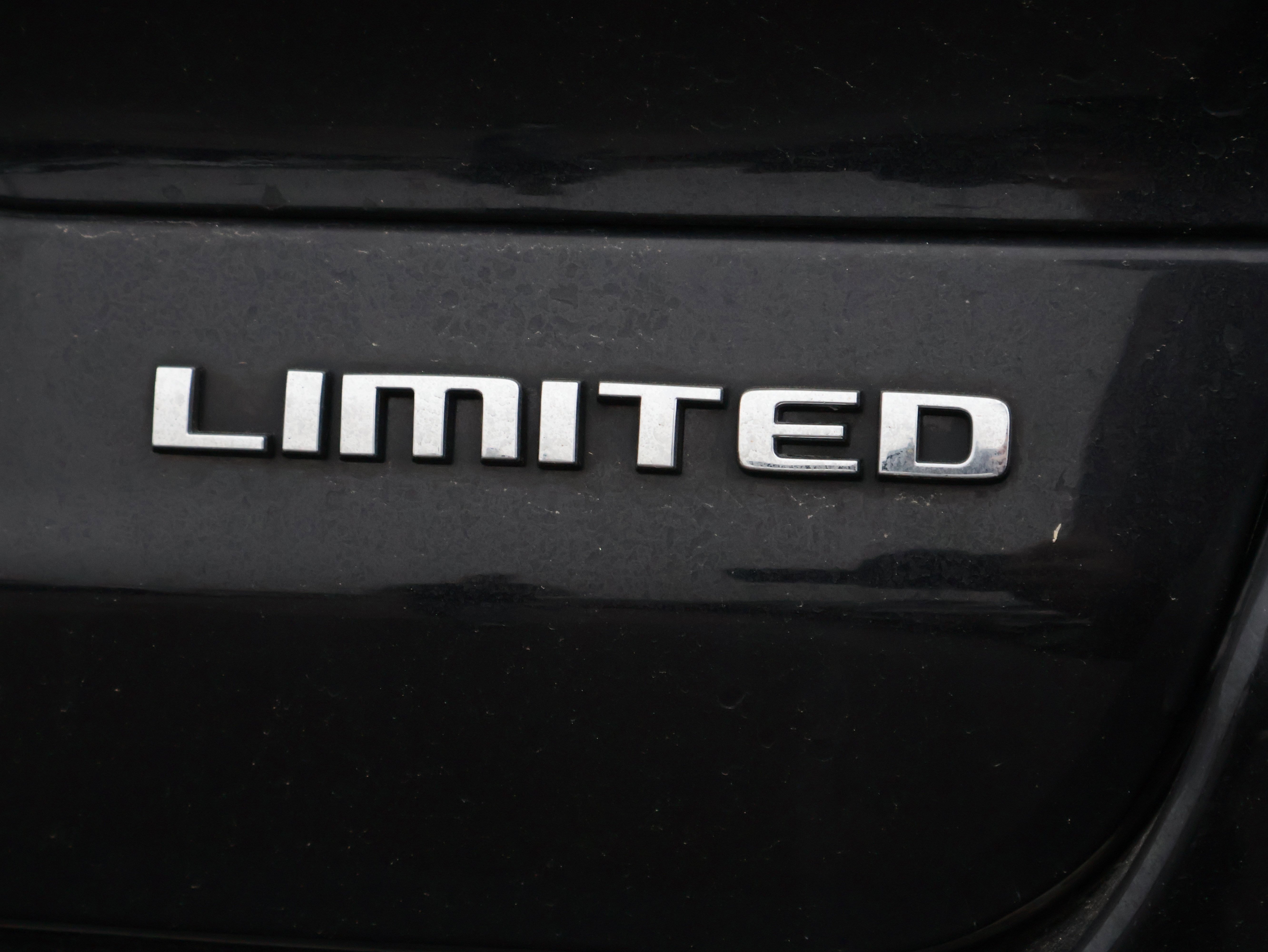 Used 2021 Jeep Grand Cherokee L Limited image 17