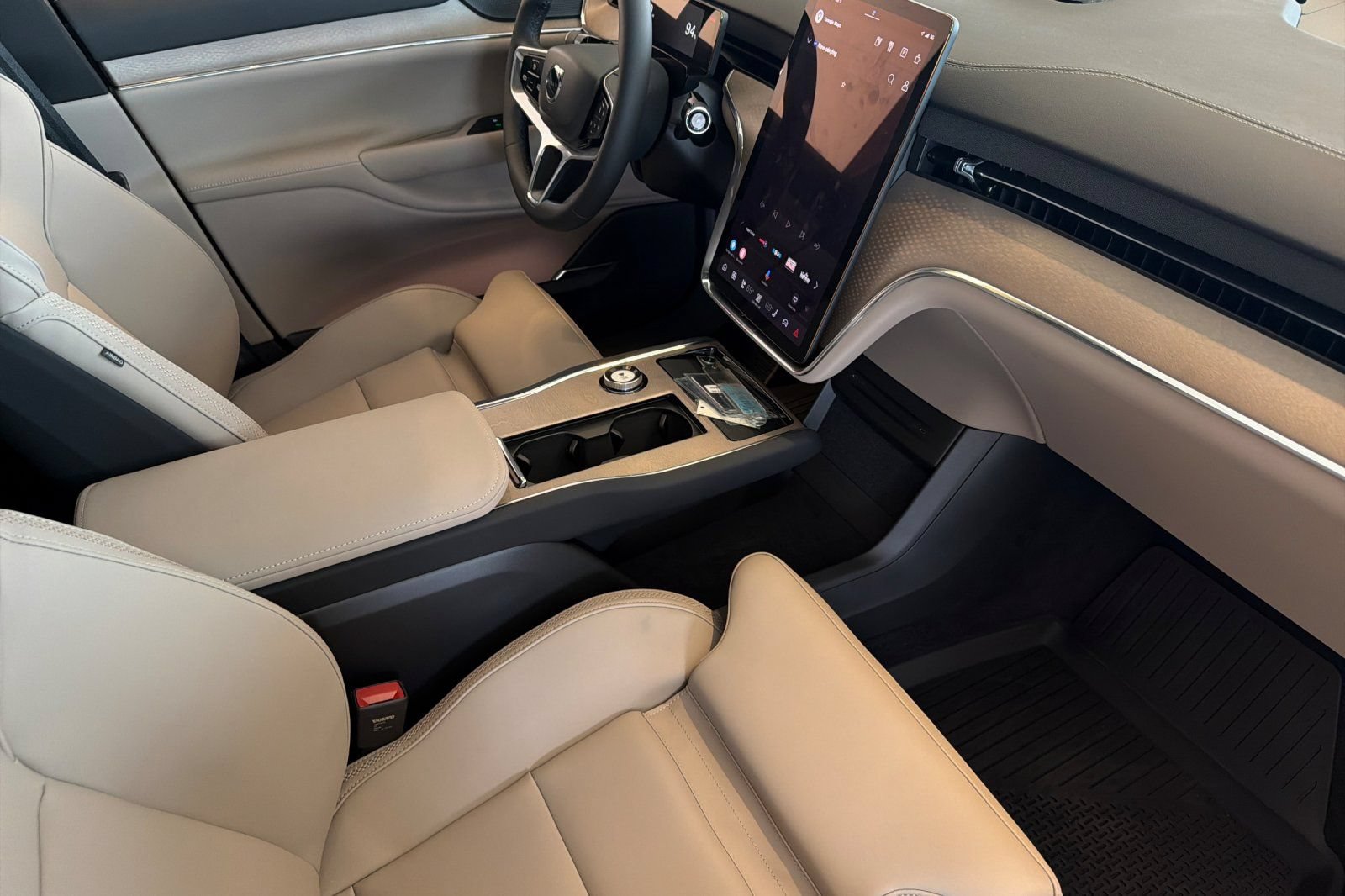 New 2026 Volvo EX90 Plus RWD image 17