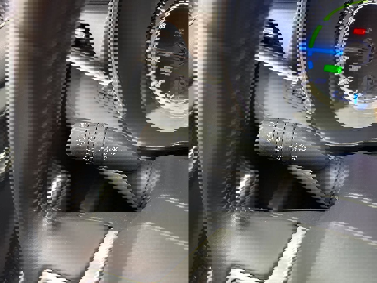 Used 2023 Toyota Highlander XLE image 23