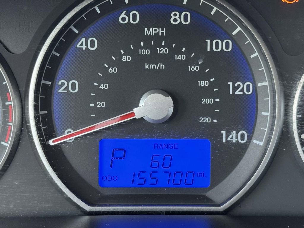 Used 2012 Hyundai Santa Fe Limited FWD image 11