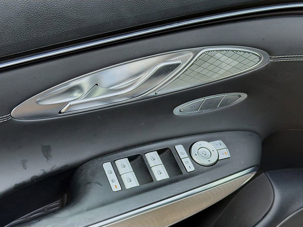 Used 2023 Genesis GV70 2.5T Select w/ Select Package image 22