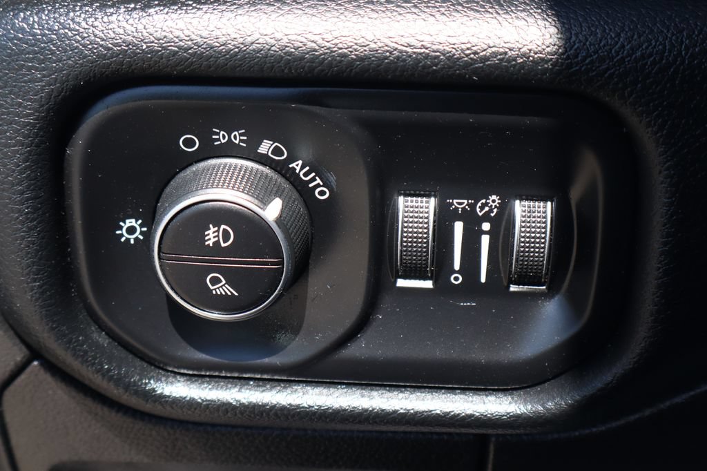 Used 2021 RAM 1500 Laramie AWD/4WD image 22