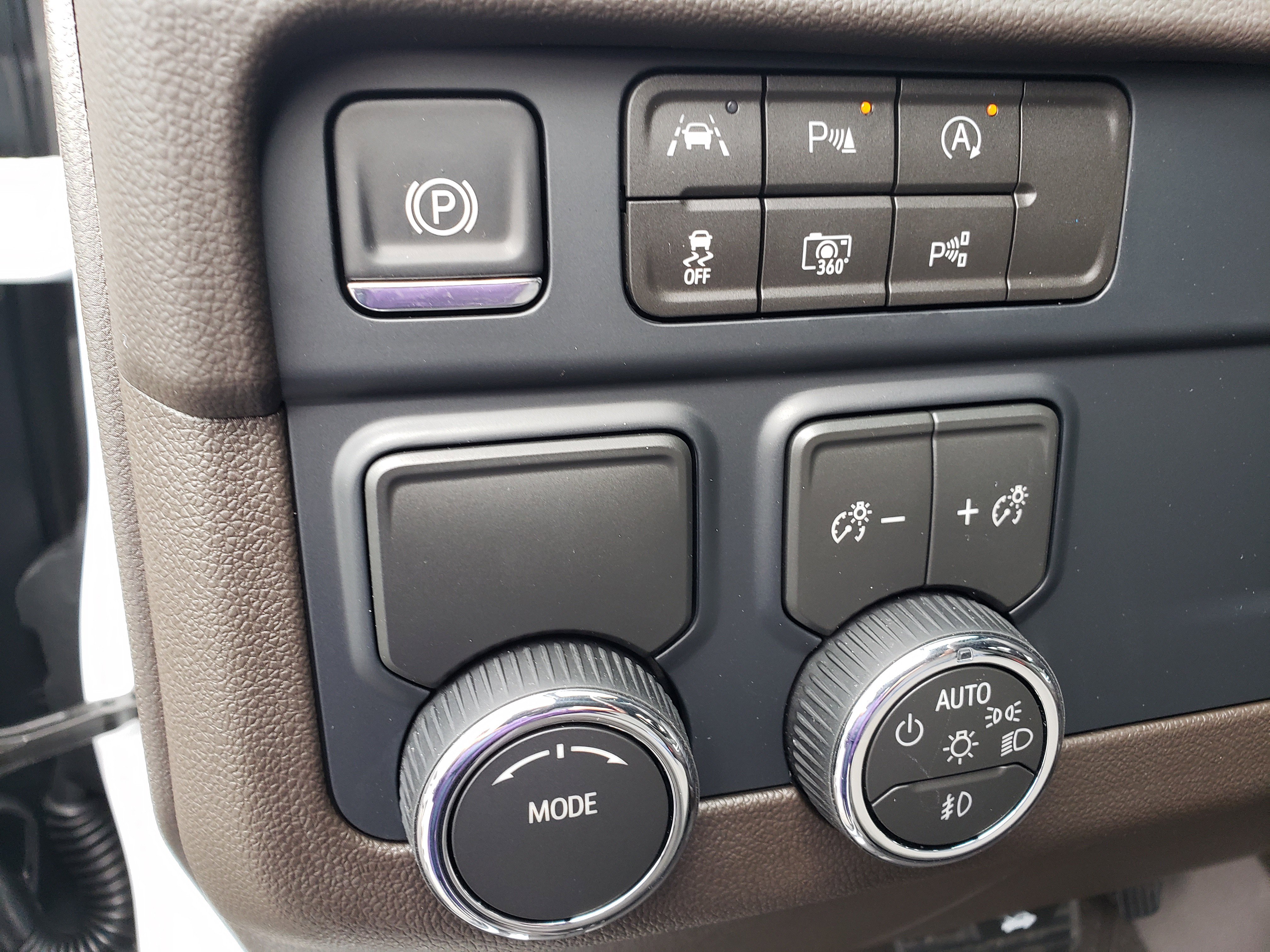 New 2026 Chevrolet Tahoe LT w/ Comfort Package image 18