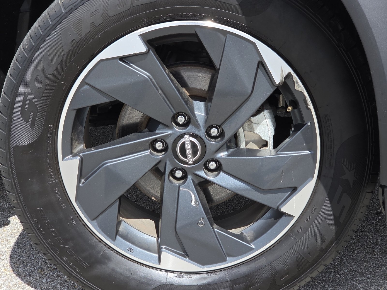 Used 2025 Nissan Rogue SV FWD image 9