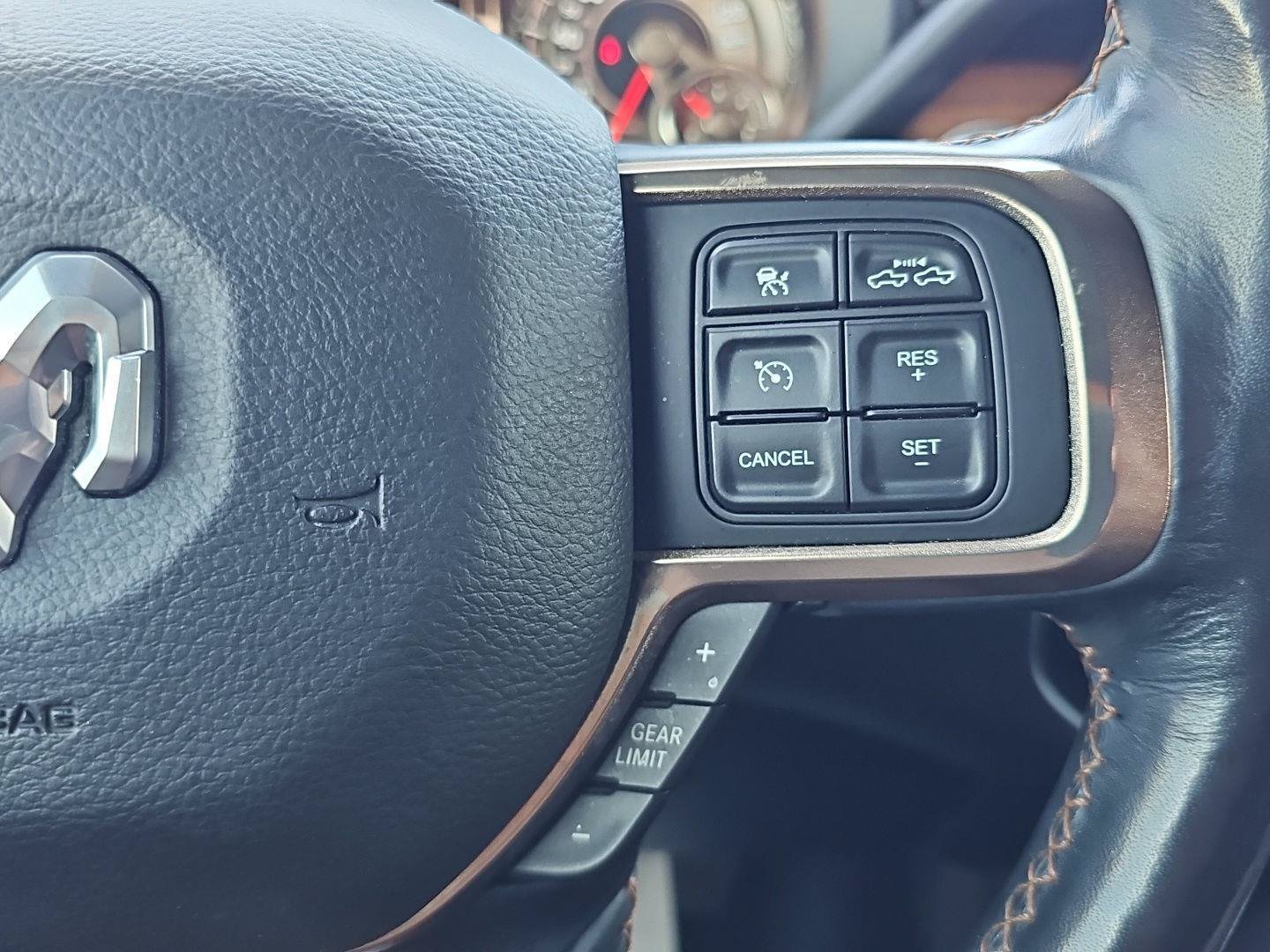 Used 2020 RAM 2500 Limited AWD/4WD image 18