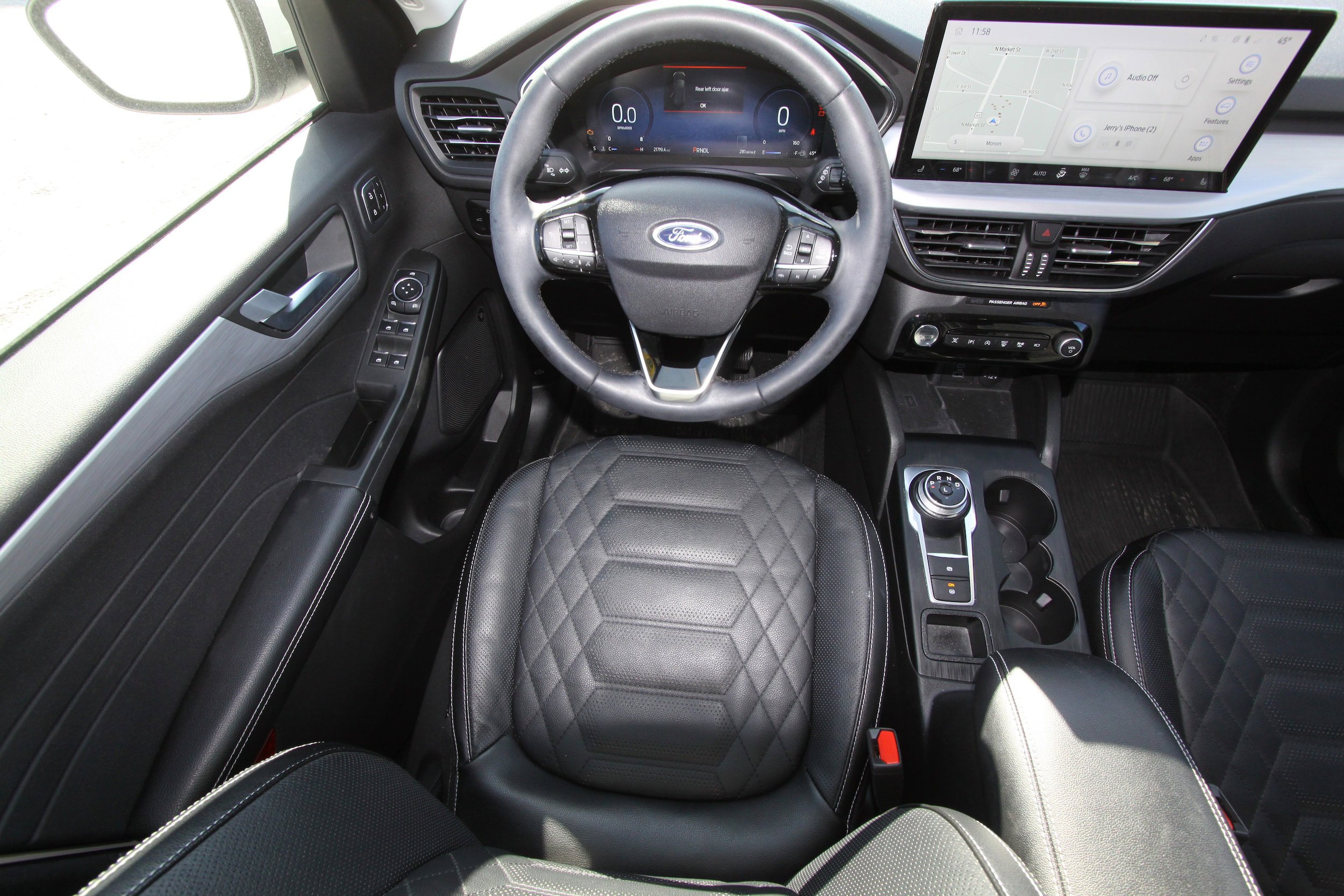 Used 2023 Ford Escape Platinum w/ Premium Technology Package AWD/4WD image 15